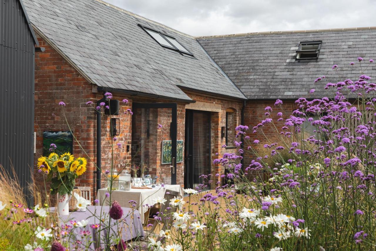 The Farm At Avebury Villa Marlborough Exterior photo